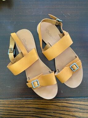 Madewell Women's Mustard Leather Buckle Sandals